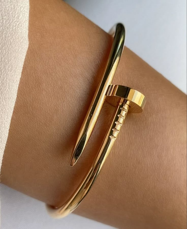 Luxe Nail Cuff